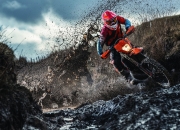 PG电子官方-红黑军团南美寻宝记，马丁内利一锤定音，AC米兰阿根廷血拼战略制胜