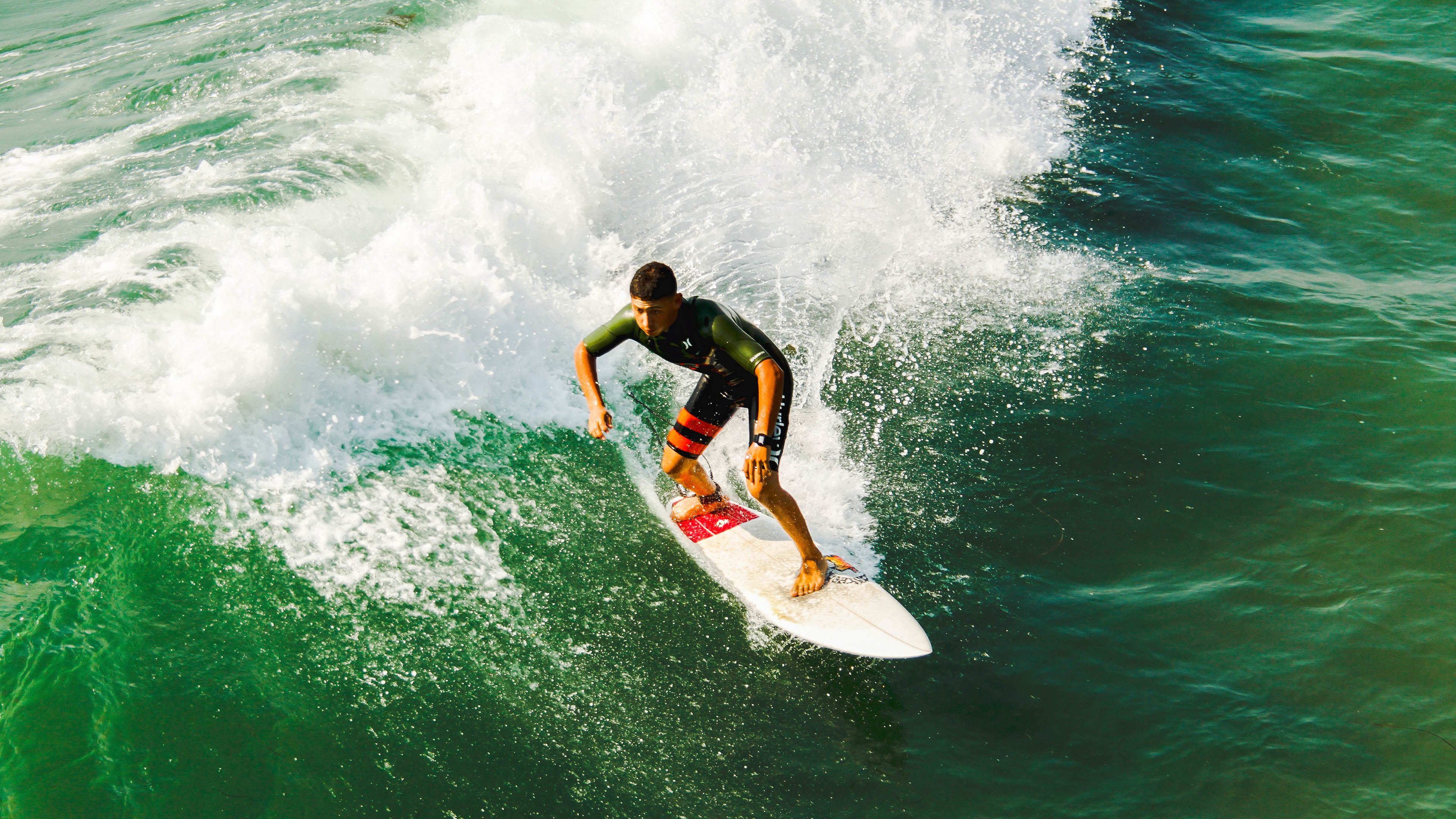 篮网强势晋级骑士,莫兰特成为关键先生