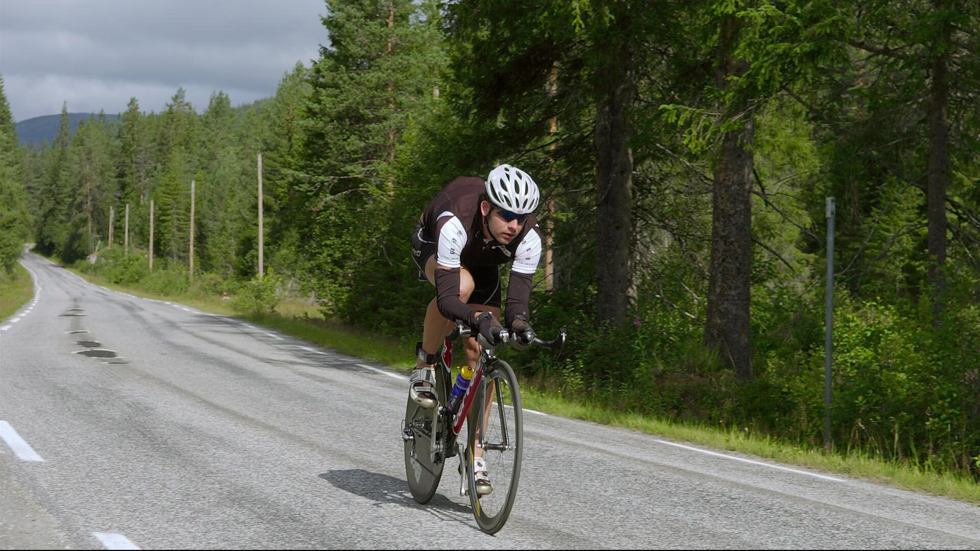 安菲尔德惊雷，利物浦碾压德国战车，萨拉赫一剑封喉书写单场传奇